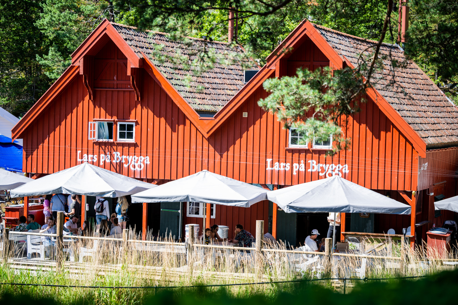 Fasaden til restauranten Lars på brygga