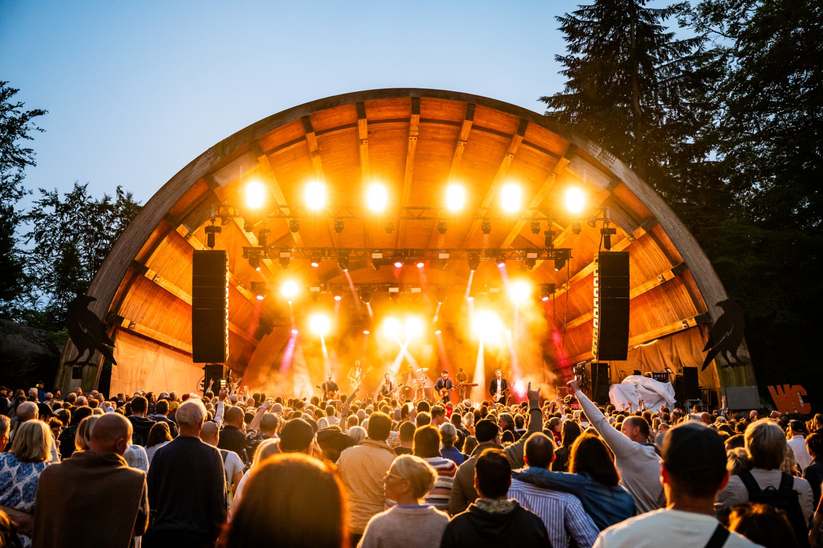 Scenen på Ravnedalen Live 